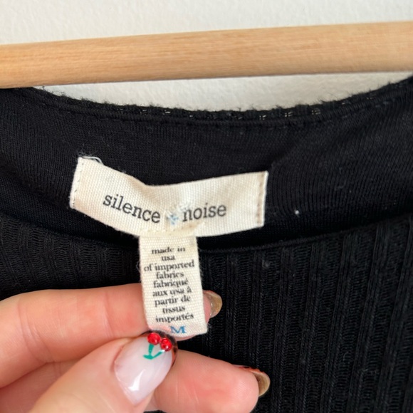 Little black dress - Picture 3 of 4